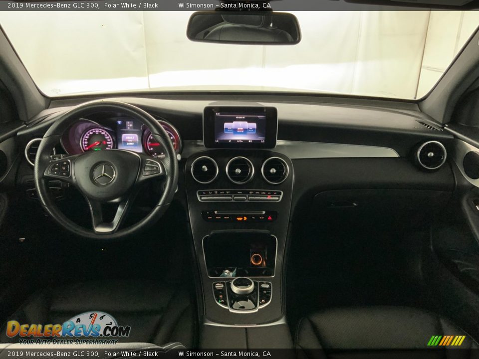 Dashboard of 2019 Mercedes-Benz GLC 300 Photo #23