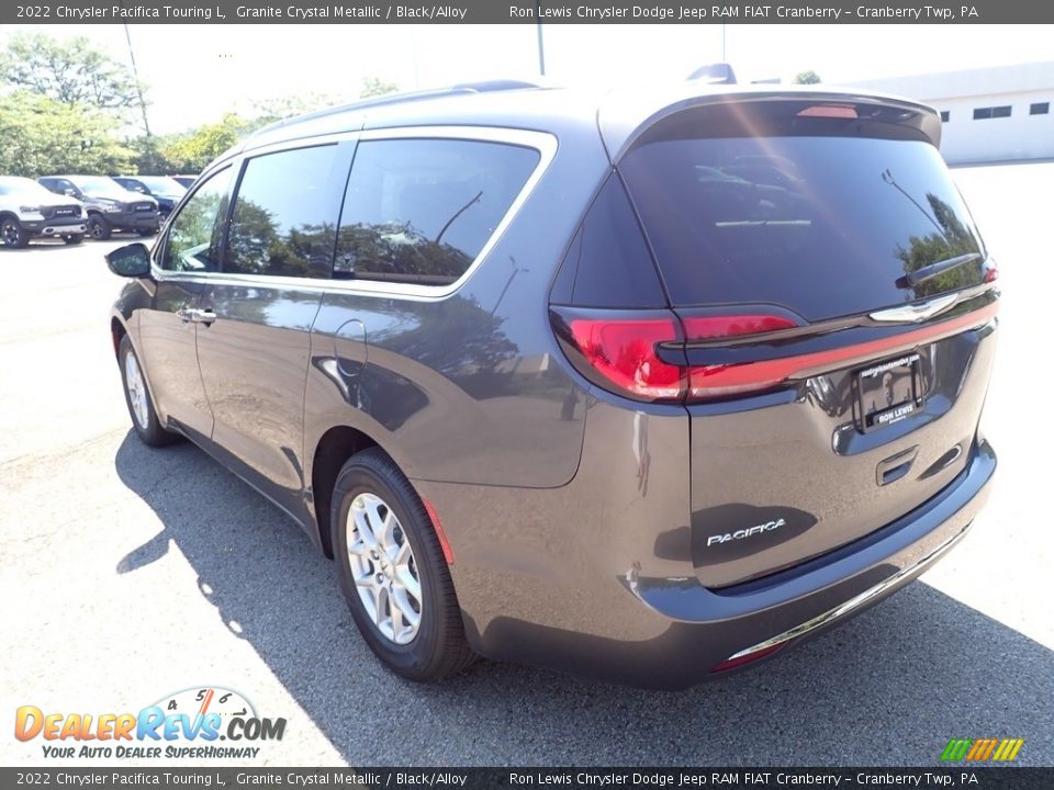 2022 Chrysler Pacifica Touring L Granite Crystal Metallic / Black/Alloy Photo #3