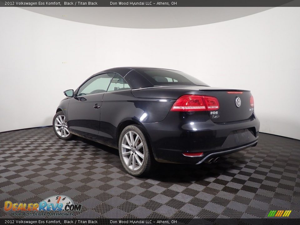 2012 Volkswagen Eos Komfort Black / Titan Black Photo #11
