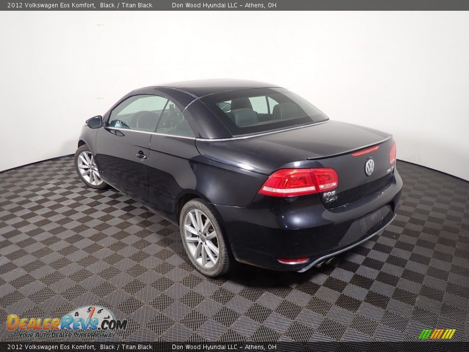 2012 Volkswagen Eos Komfort Black / Titan Black Photo #12