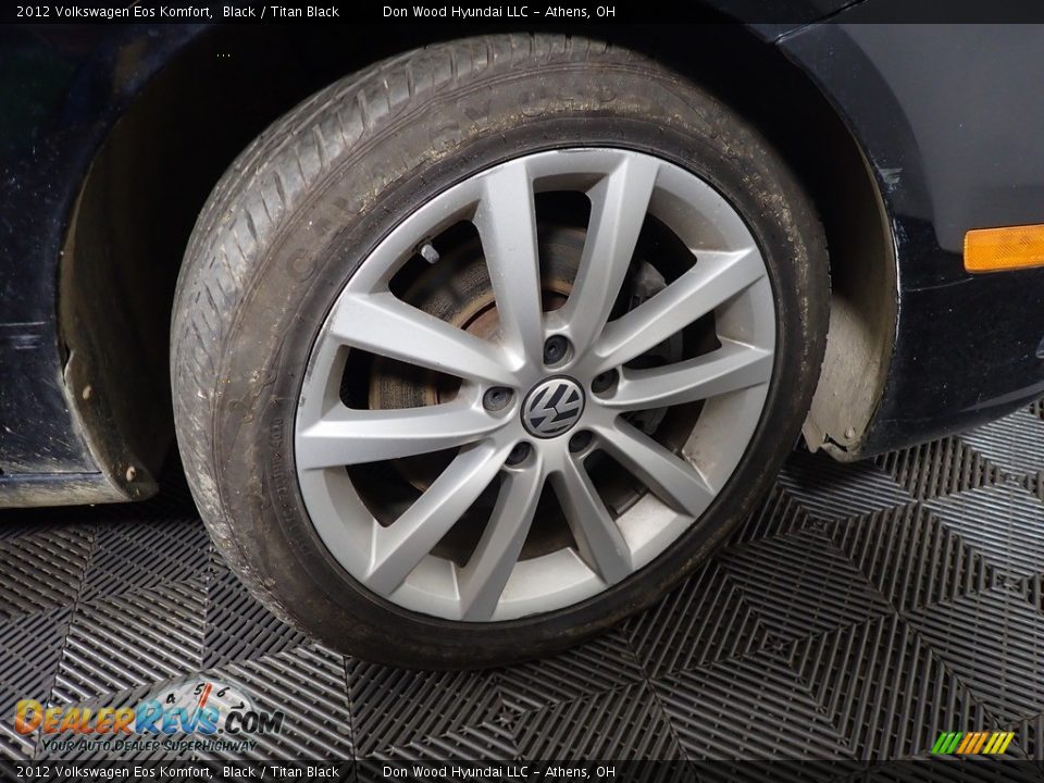 2012 Volkswagen Eos Komfort Black / Titan Black Photo #27