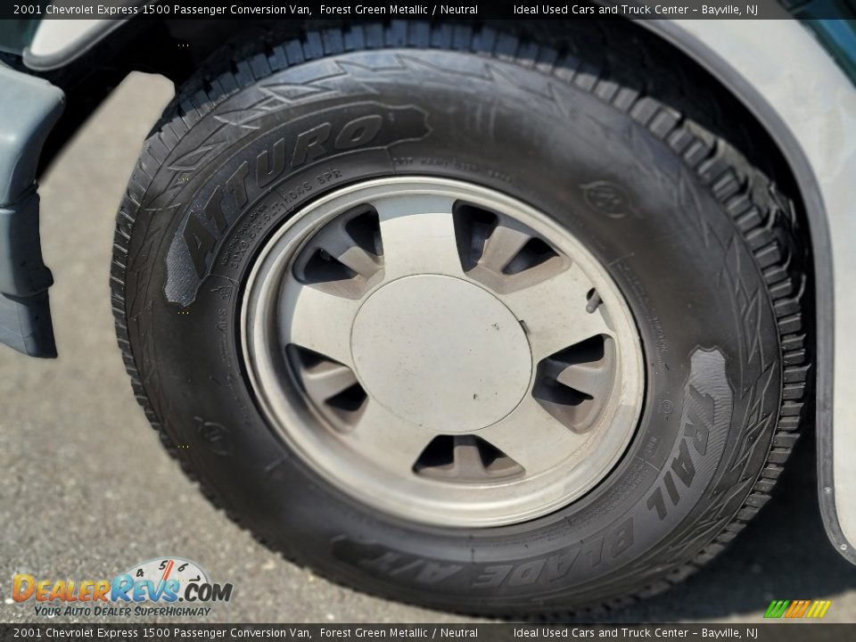 2001 Chevrolet Express 1500 Passenger Conversion Van Wheel Photo #24