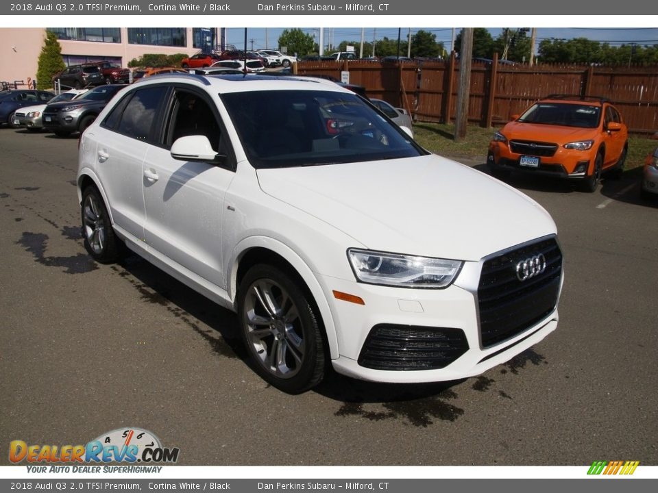 Front 3/4 View of 2018 Audi Q3 2.0 TFSI Premium Photo #3