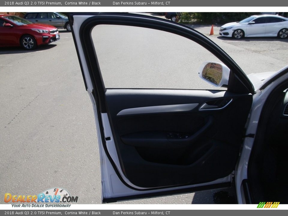 2018 Audi Q3 2.0 TFSI Premium Cortina White / Black Photo #9