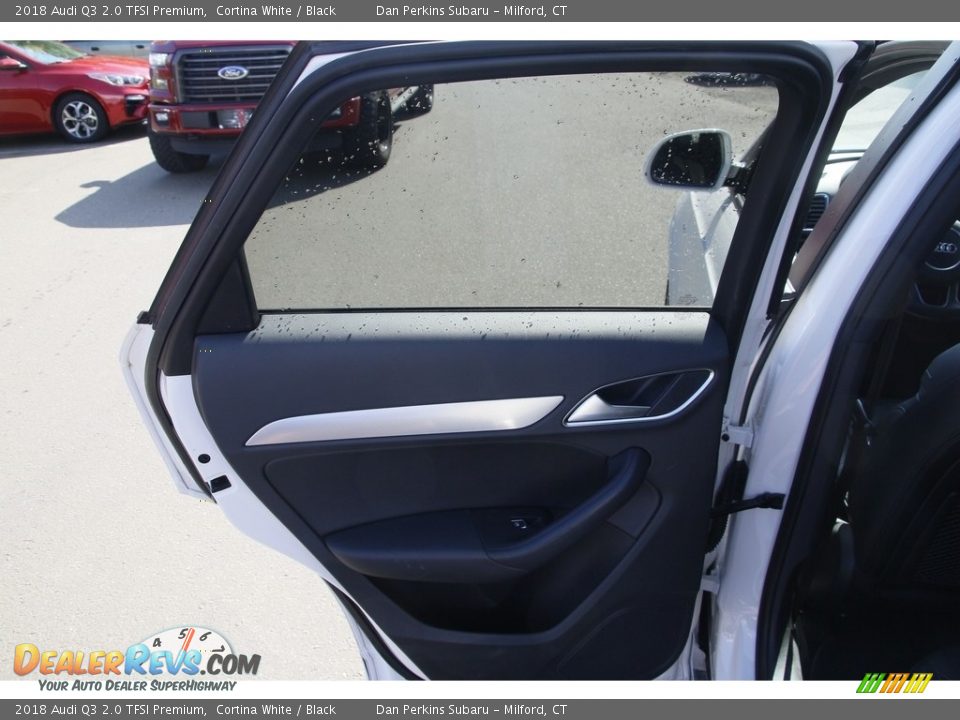 2018 Audi Q3 2.0 TFSI Premium Cortina White / Black Photo #12