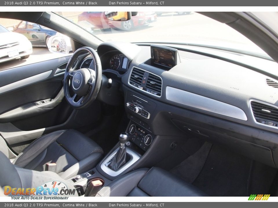 2018 Audi Q3 2.0 TFSI Premium Cortina White / Black Photo #17