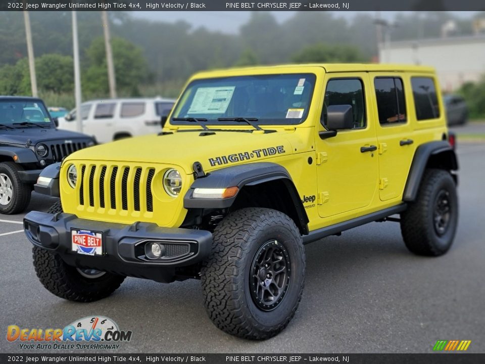 Front 3/4 View of 2022 Jeep Wrangler Unlimited High Tide 4x4 Photo #1