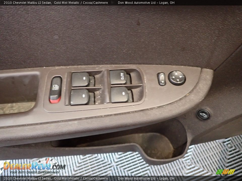 2010 Chevrolet Malibu LS Sedan Gold Mist Metallic / Cocoa/Cashmere Photo #10