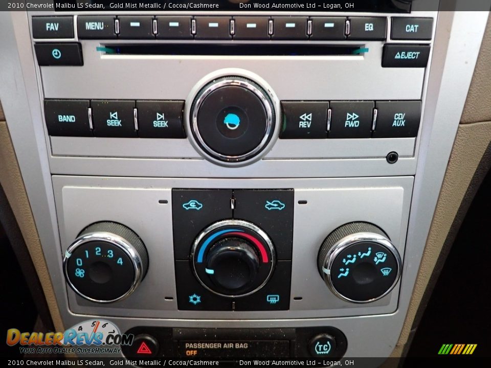 2010 Chevrolet Malibu LS Sedan Gold Mist Metallic / Cocoa/Cashmere Photo #15