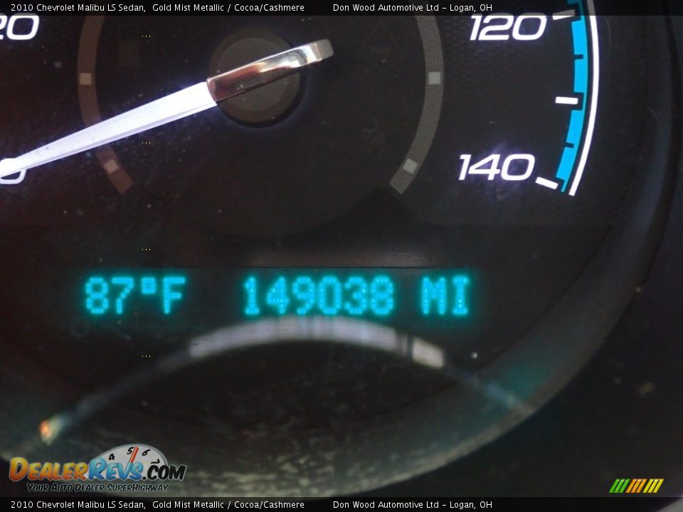 2010 Chevrolet Malibu LS Sedan Gold Mist Metallic / Cocoa/Cashmere Photo #26