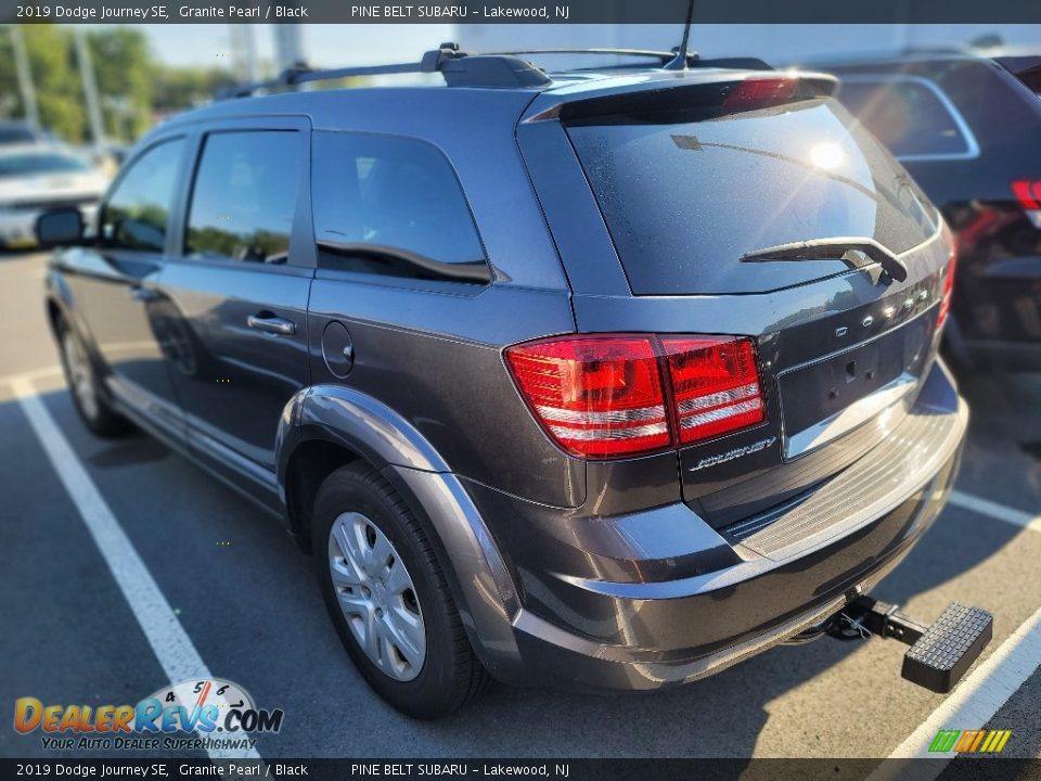 2019 Dodge Journey SE Granite Pearl / Black Photo #8