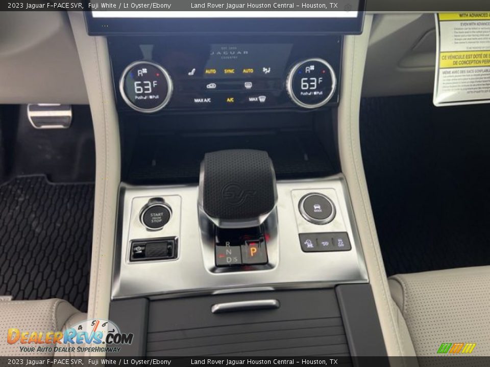 2023 Jaguar F-PACE SVR Shifter Photo #26