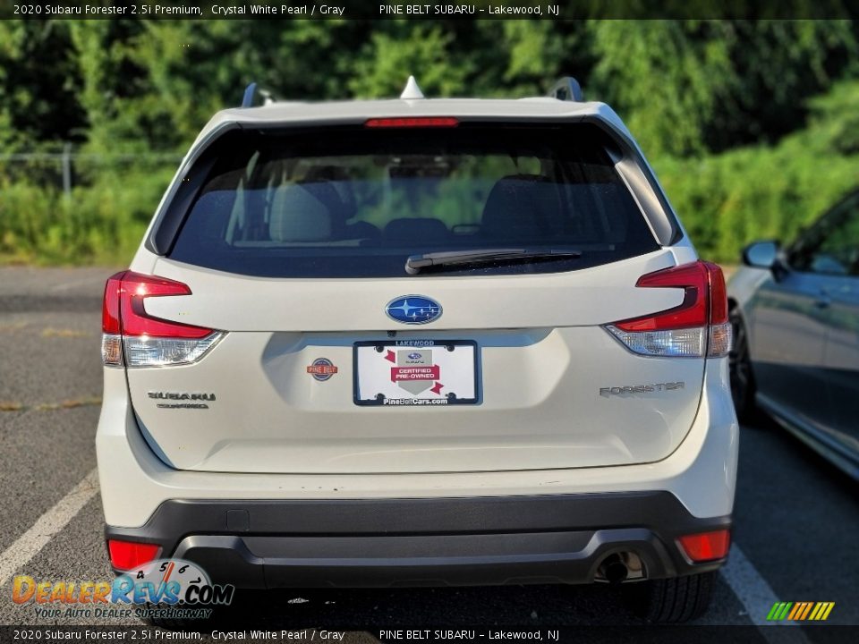 2020 Subaru Forester 2.5i Premium Crystal White Pearl / Gray Photo #7