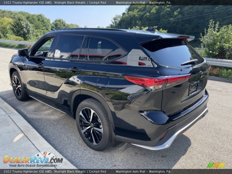 Midnight Black Metallic 2022 Toyota Highlander XSE AWD Photo #2