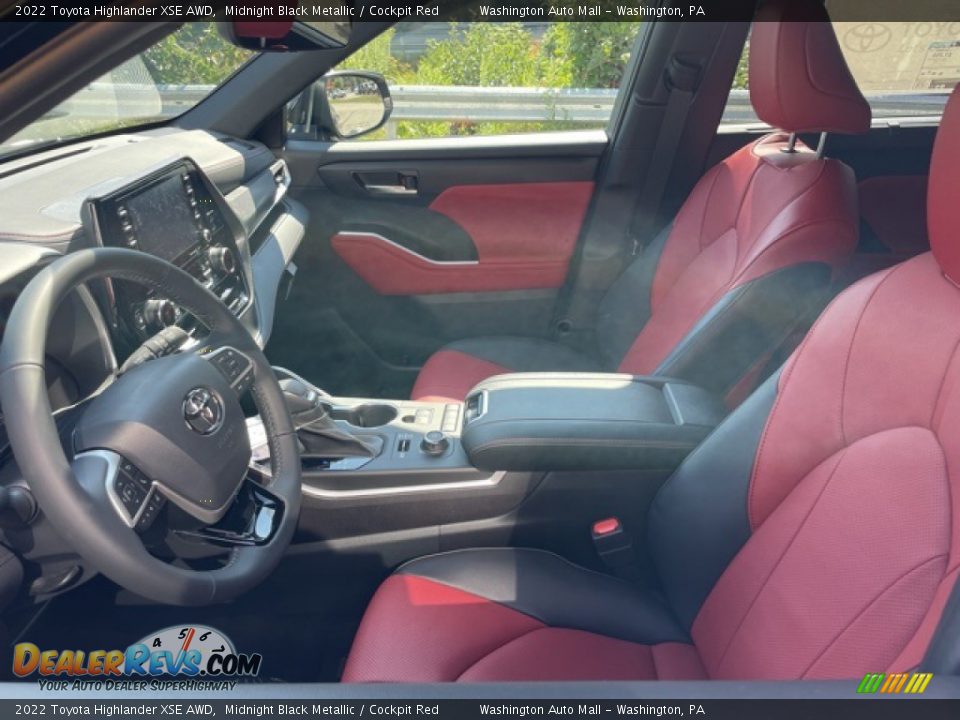 Front Seat of 2022 Toyota Highlander XSE AWD Photo #4