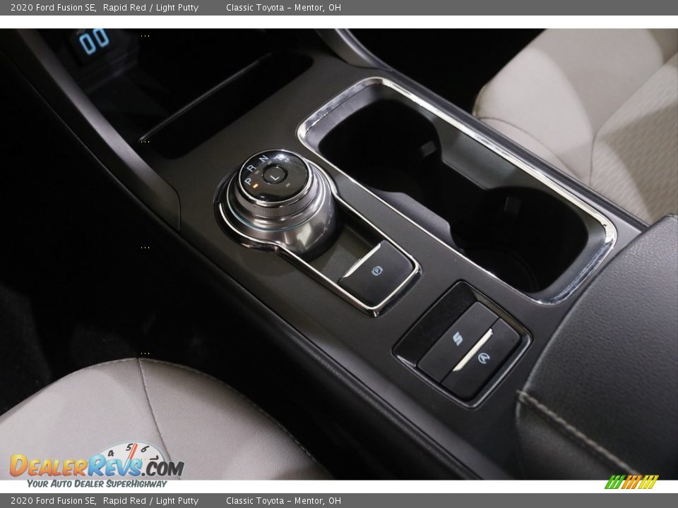 2020 Ford Fusion SE Rapid Red / Light Putty Photo #18