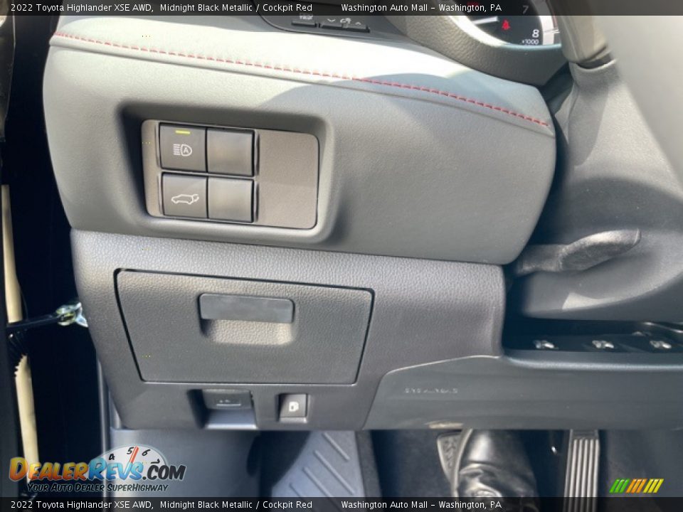 Controls of 2022 Toyota Highlander XSE AWD Photo #18