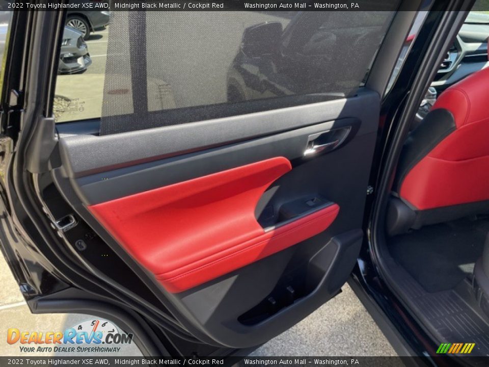 Door Panel of 2022 Toyota Highlander XSE AWD Photo #23