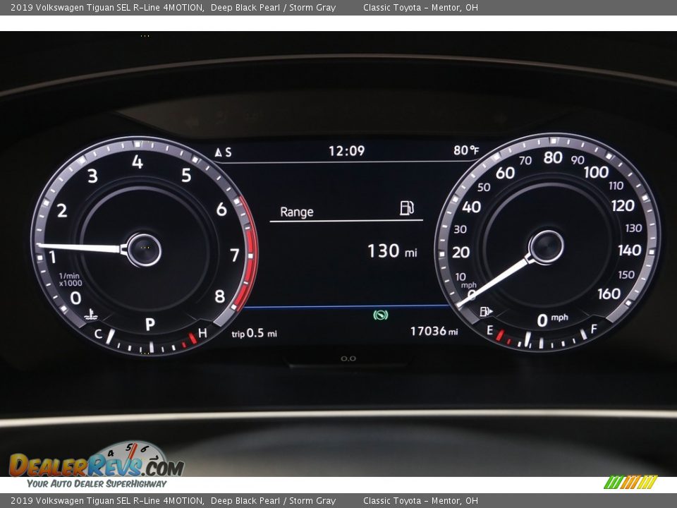 2019 Volkswagen Tiguan SEL R-Line 4MOTION Deep Black Pearl / Storm Gray Photo #8