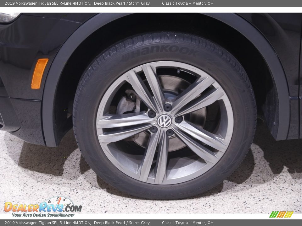 2019 Volkswagen Tiguan SEL R-Line 4MOTION Deep Black Pearl / Storm Gray Photo #20
