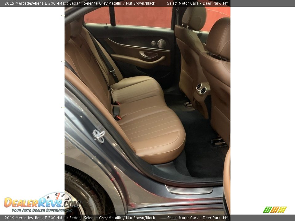 2019 Mercedes-Benz E 300 4Matic Sedan Selenite Grey Metallic / Nut Brown/Black Photo #14