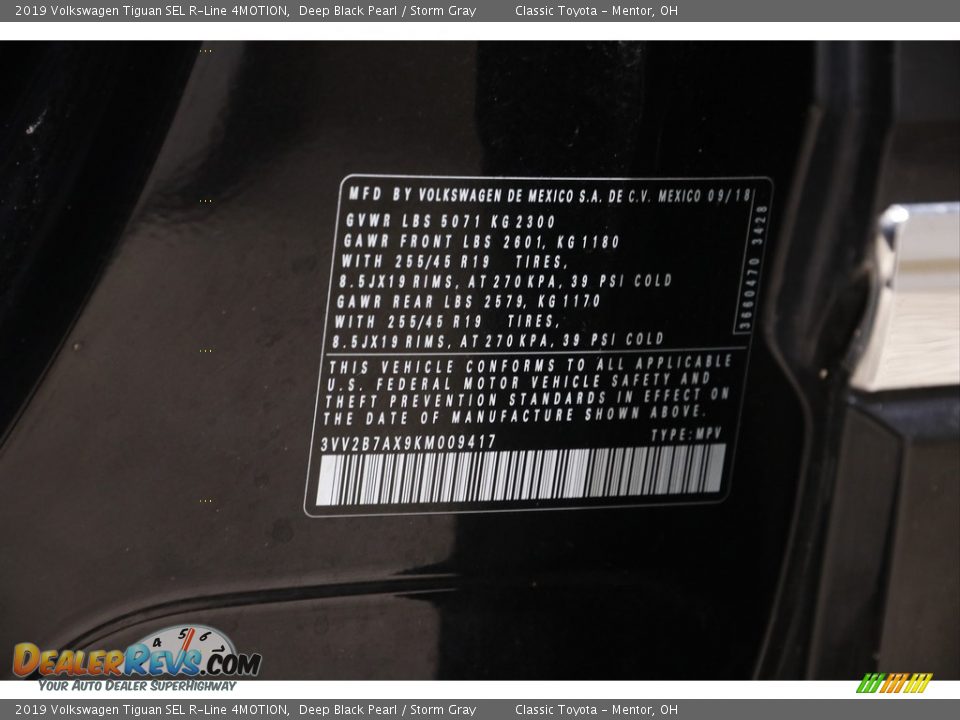 2019 Volkswagen Tiguan SEL R-Line 4MOTION Deep Black Pearl / Storm Gray Photo #21