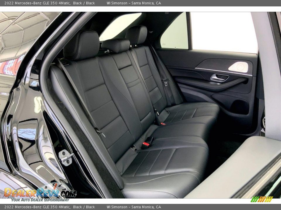 Rear Seat of 2022 Mercedes-Benz GLE 350 4Matic Photo #19