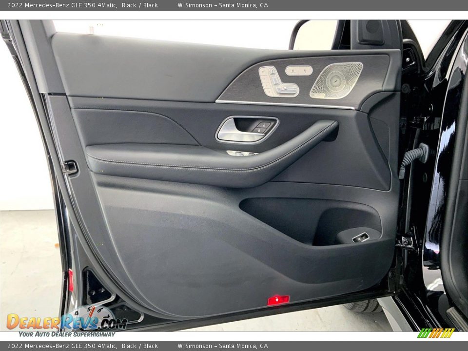Door Panel of 2022 Mercedes-Benz GLE 350 4Matic Photo #26