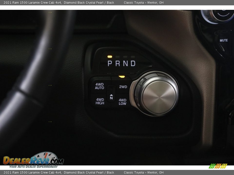 2021 Ram 1500 Laramie Crew Cab 4x4 Diamond Black Crystal Pearl / Black Photo #15