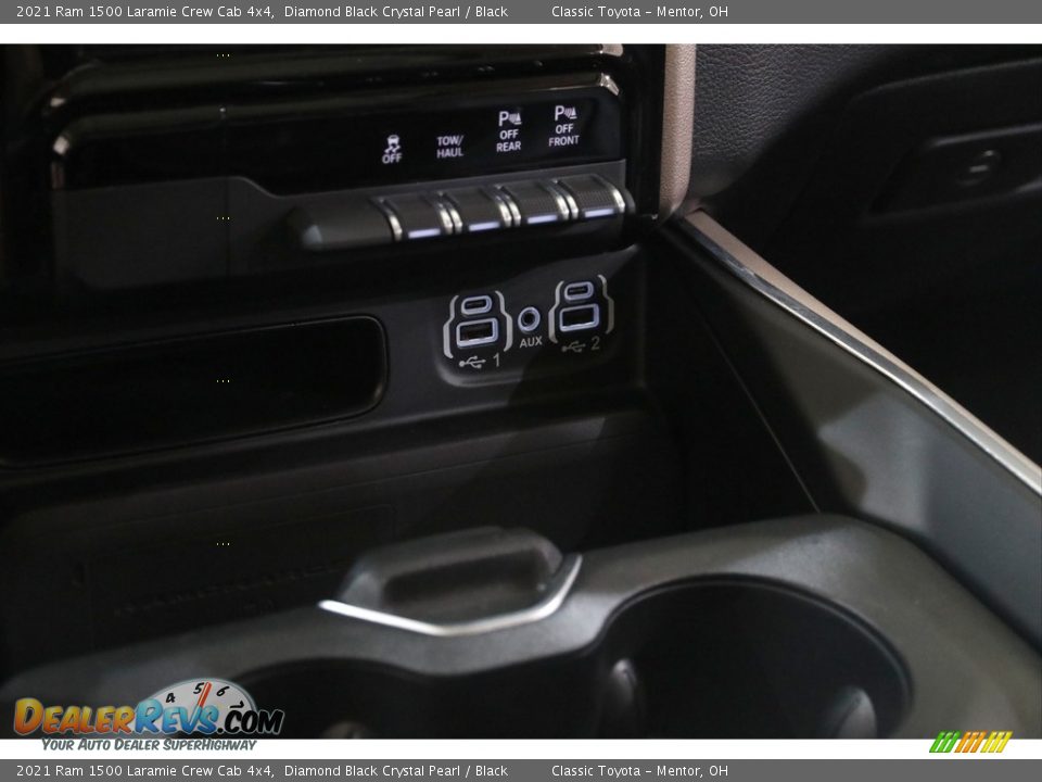 2021 Ram 1500 Laramie Crew Cab 4x4 Diamond Black Crystal Pearl / Black Photo #16