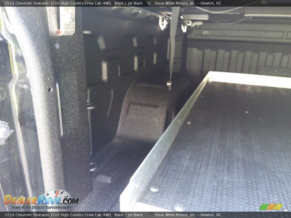 2019 Chevrolet Silverado 1500 High Country Crew Cab 4WD Black / Jet Black Photo #11