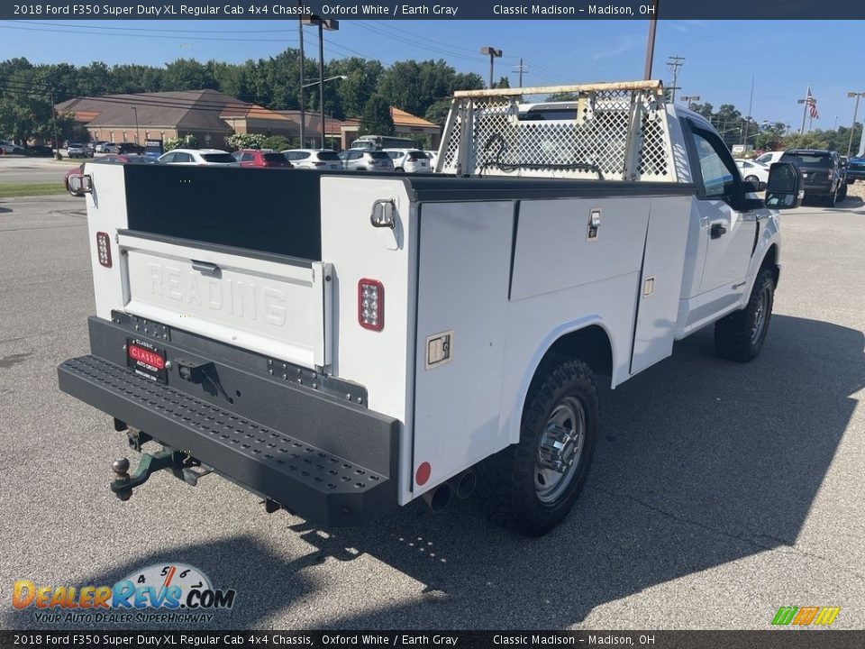2018 Ford F350 Super Duty XL Regular Cab 4x4 Chassis Oxford White / Earth Gray Photo #3