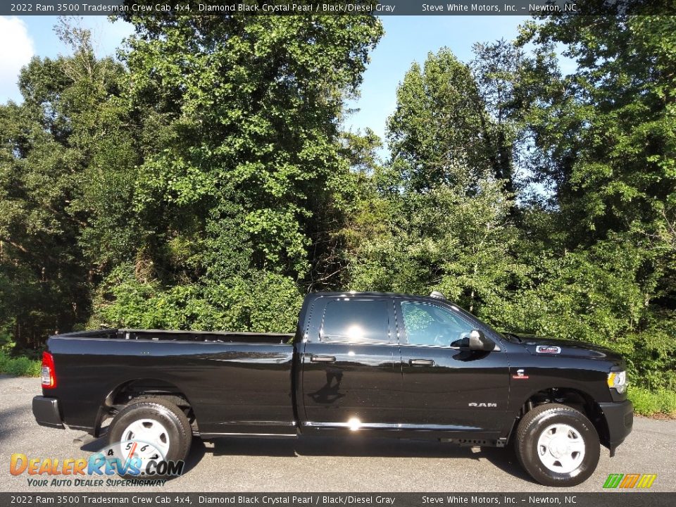 2022 Ram 3500 Tradesman Crew Cab 4x4 Diamond Black Crystal Pearl / Black/Diesel Gray Photo #5