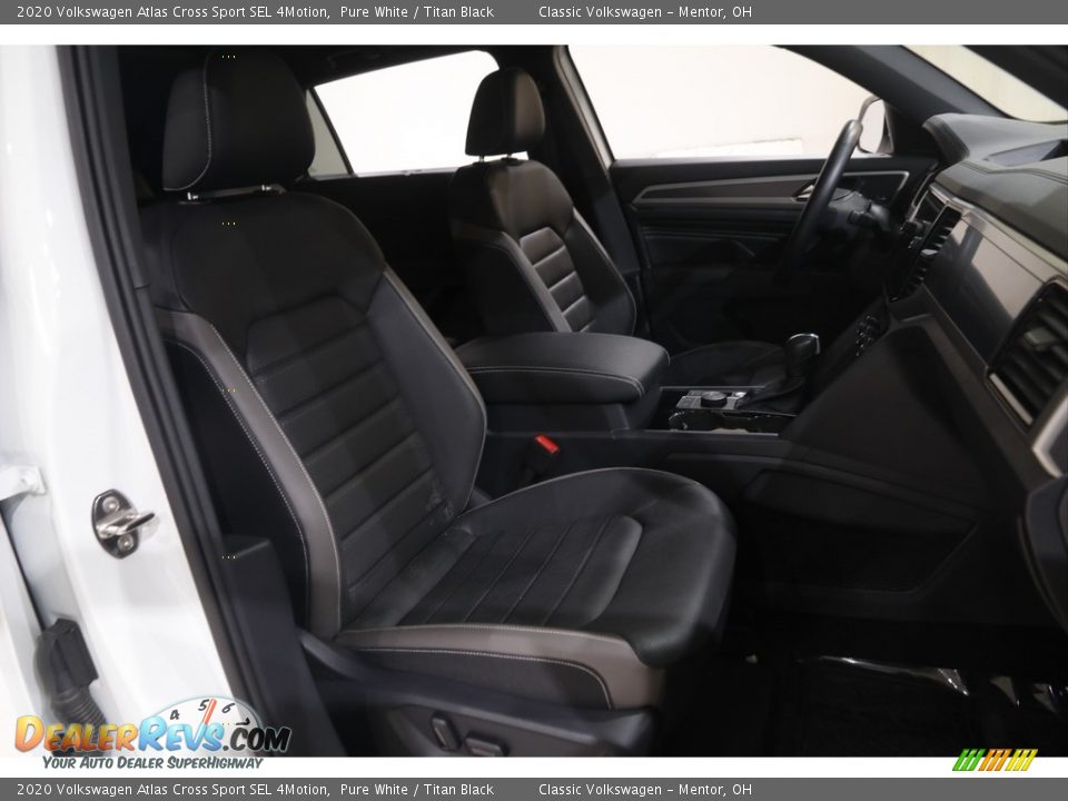 2020 Volkswagen Atlas Cross Sport SEL 4Motion Pure White / Titan Black Photo #16