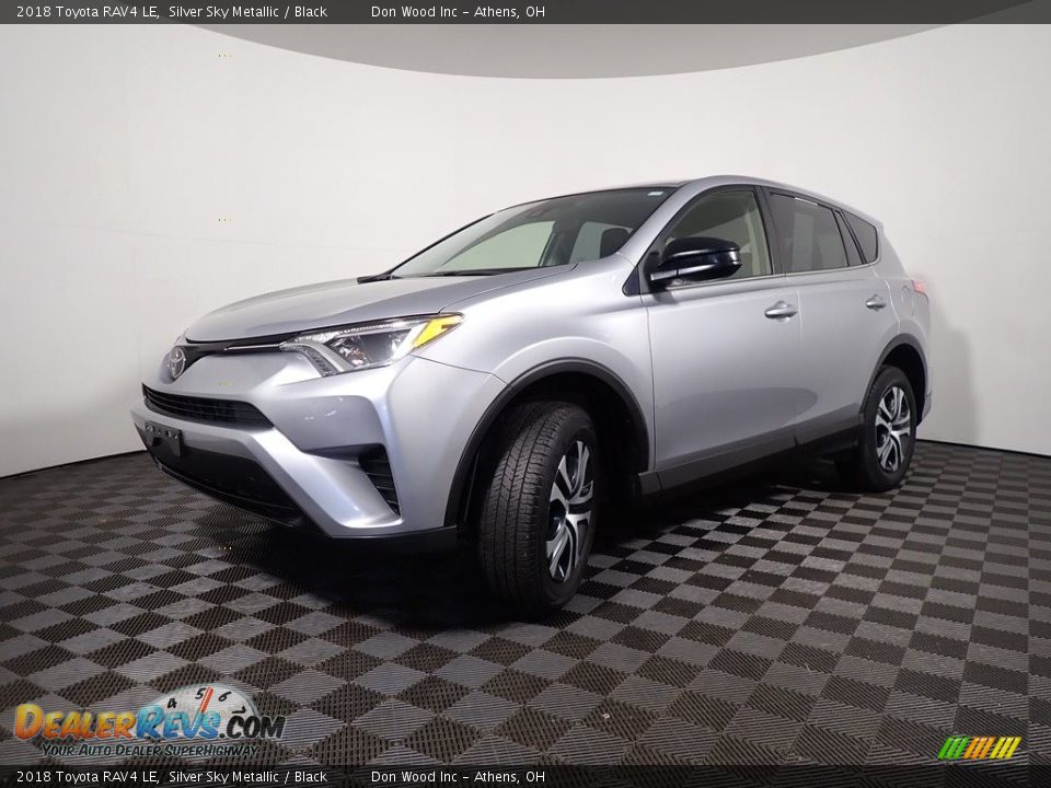 2018 Toyota RAV4 LE Silver Sky Metallic / Black Photo #7