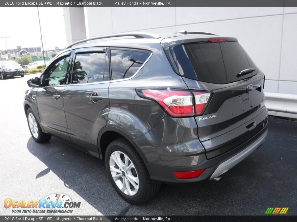 2018 Ford Escape SE 4WD Magnetic / Charcoal Black Photo #11