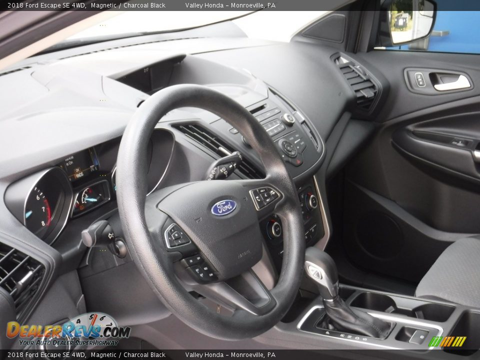 2018 Ford Escape SE 4WD Magnetic / Charcoal Black Photo #12