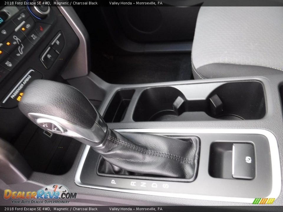 2018 Ford Escape SE 4WD Magnetic / Charcoal Black Photo #17