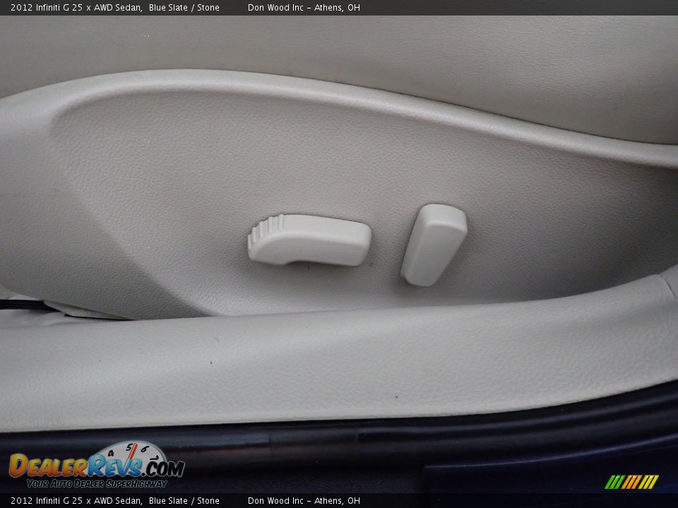 Front Seat of 2012 Infiniti G 25 x AWD Sedan Photo #21