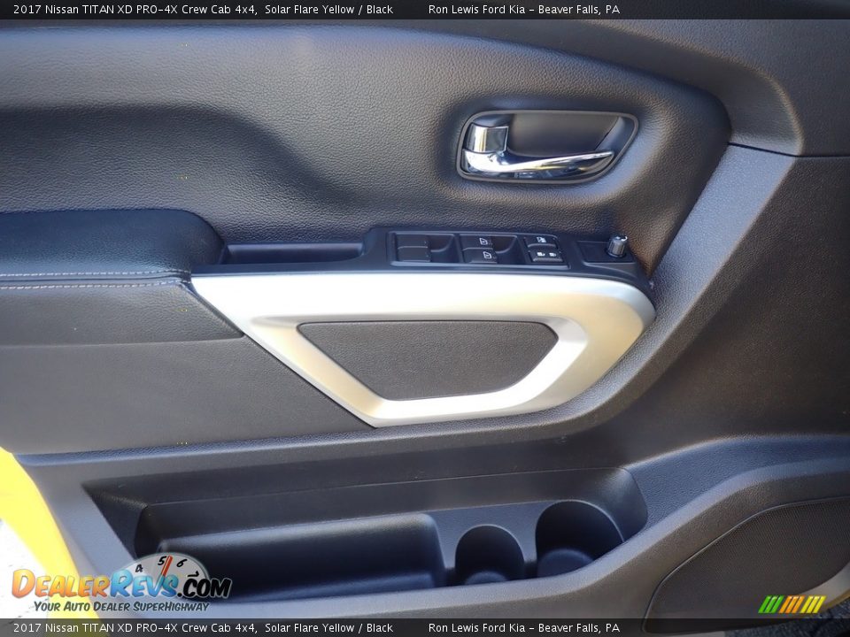Door Panel of 2017 Nissan TITAN XD PRO-4X Crew Cab 4x4 Photo #15