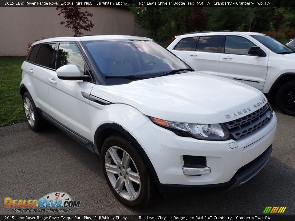 Front 3/4 View of 2015 Land Rover Range Rover Evoque Pure Plus Photo #3