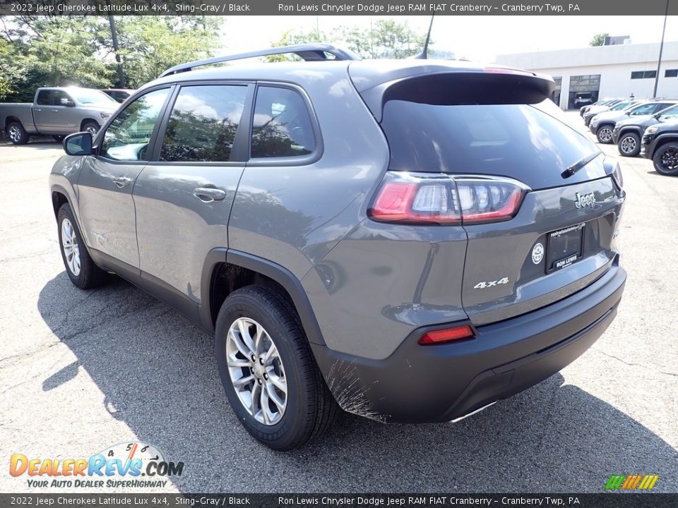 2022 Jeep Cherokee Latitude Lux 4x4 Sting-Gray / Black Photo #3