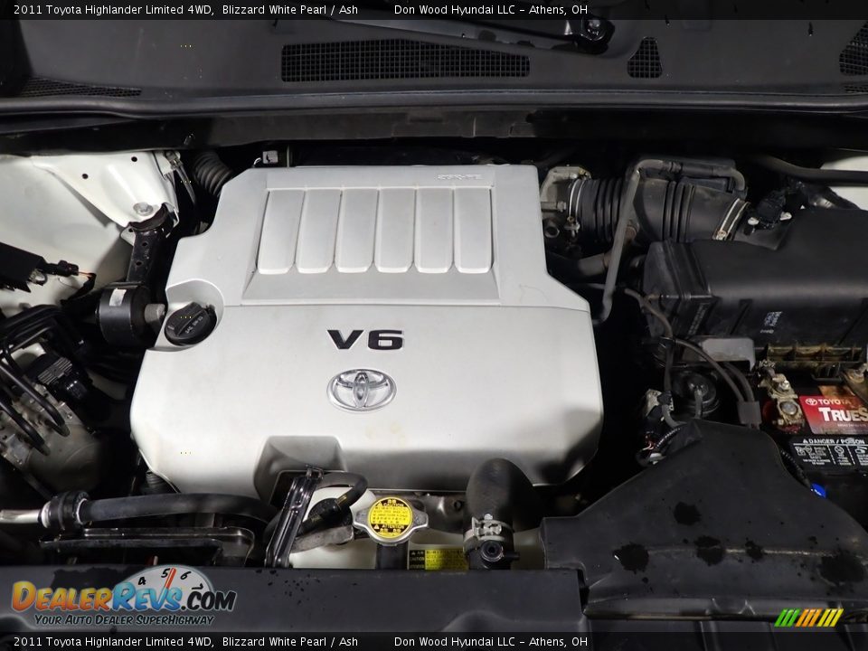 2011 Toyota Highlander Limited 4WD Blizzard White Pearl / Ash Photo #8