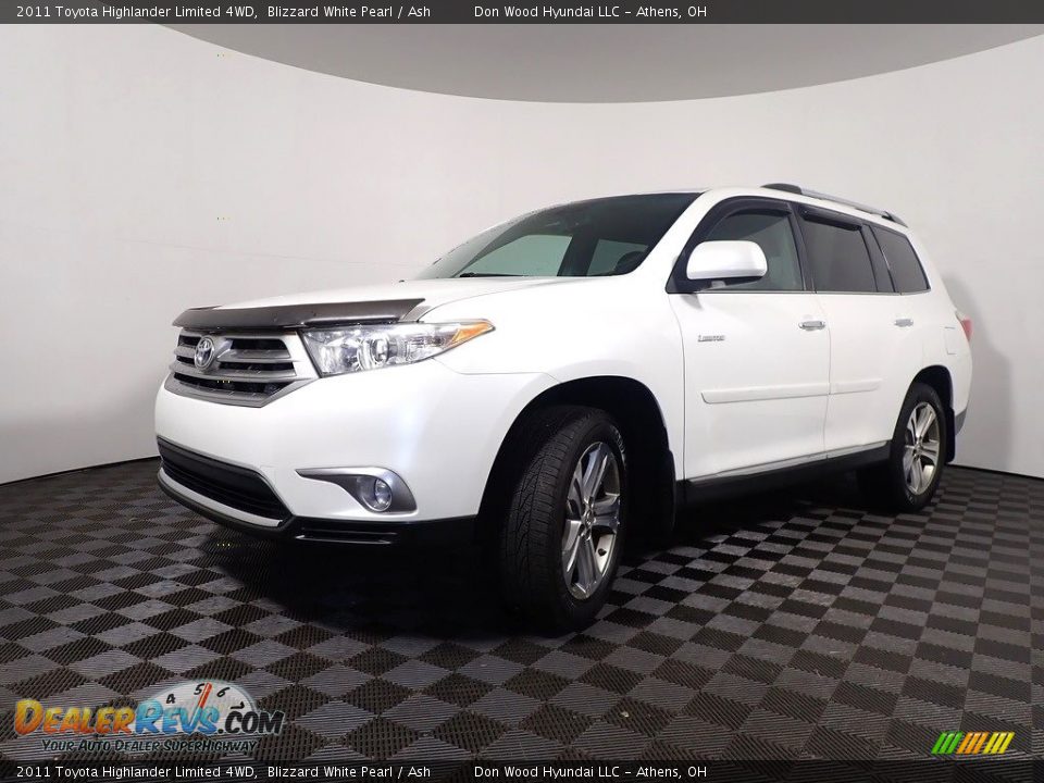 2011 Toyota Highlander Limited 4WD Blizzard White Pearl / Ash Photo #9