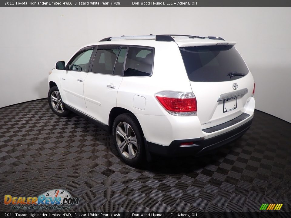 2011 Toyota Highlander Limited 4WD Blizzard White Pearl / Ash Photo #13