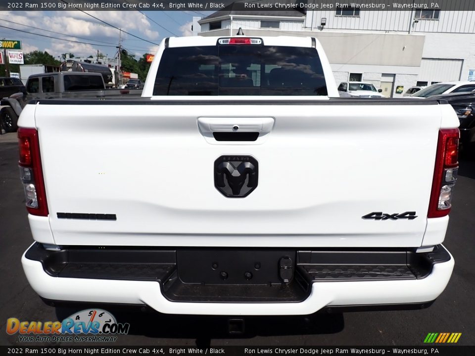 2022 Ram 1500 Big Horn Night Edition Crew Cab 4x4 Bright White / Black Photo #4