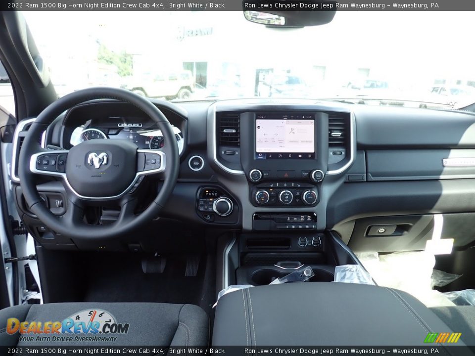 2022 Ram 1500 Big Horn Night Edition Crew Cab 4x4 Bright White / Black Photo #13