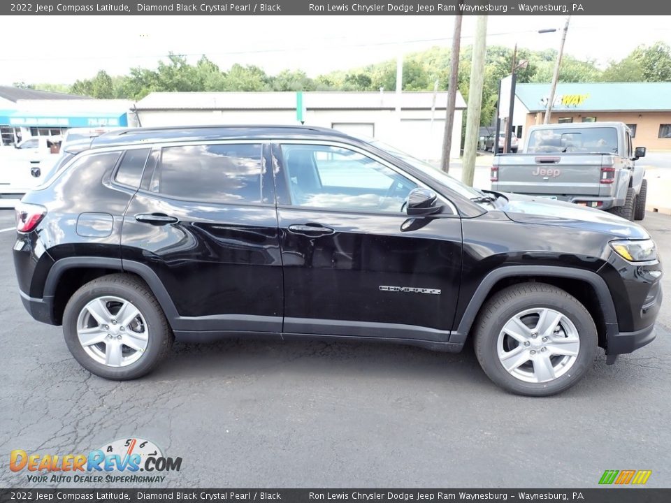 2022 Jeep Compass Latitude Diamond Black Crystal Pearl / Black Photo #7