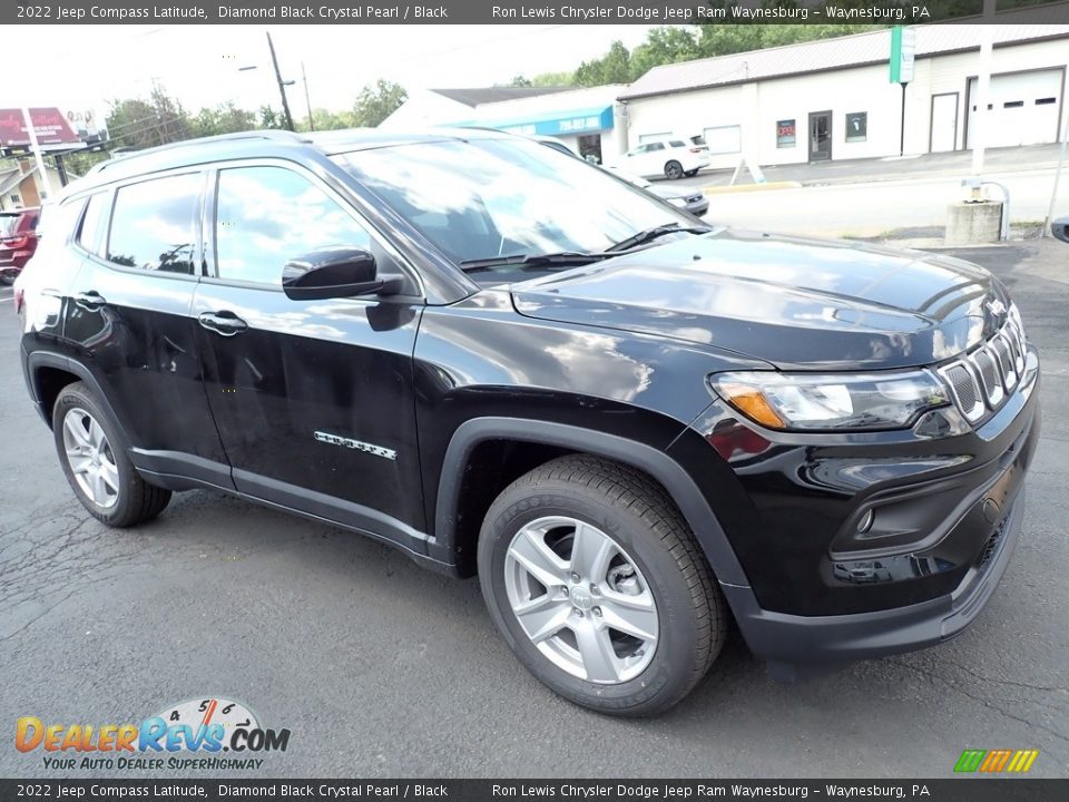 2022 Jeep Compass Latitude Diamond Black Crystal Pearl / Black Photo #8