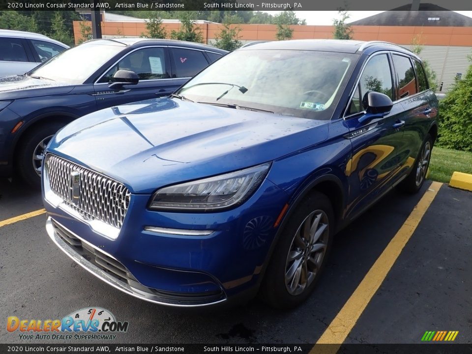 Front 3/4 View of 2020 Lincoln Corsair Standard AWD Photo #1